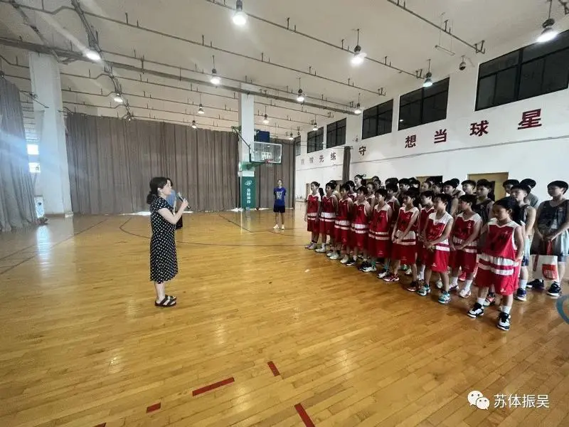 如何制定有效的篮球训练策略以提高球员表现_2